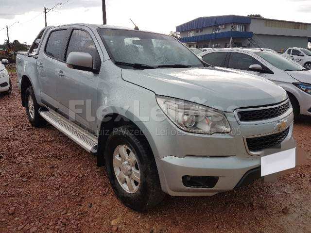 LOTE 030 - CHEVROLET S10 CABINE DUPLA LT 2.8 2013