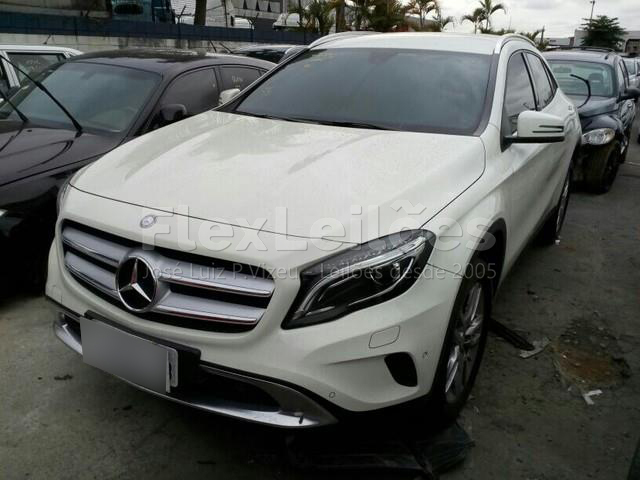 LOTE 028 - Mercedes-Benz GLA 200 Style 2016