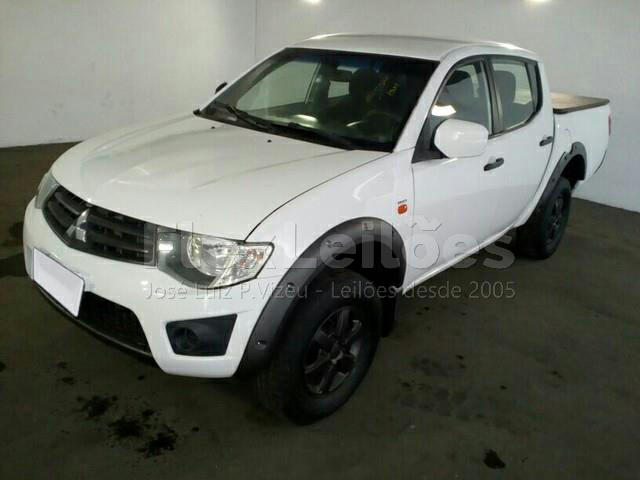 LOTE 022 - Mitsubishi L200 Triton 3.2 DI-D XB 2012