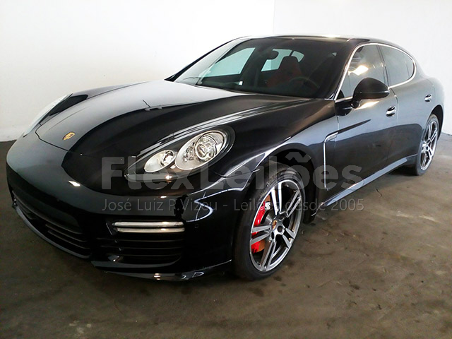 LOTE 027 - Porsche Panamera 4.8 Turbo 4WD 2011