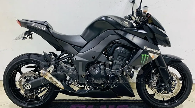 Lote 008 - Kawasaki Z-1000 2013