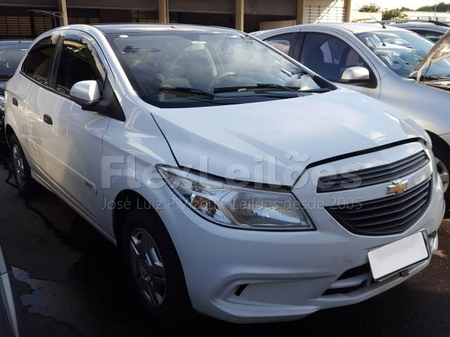 LOTE 012 - CHEVROLET ONIX LS 1.0 2015