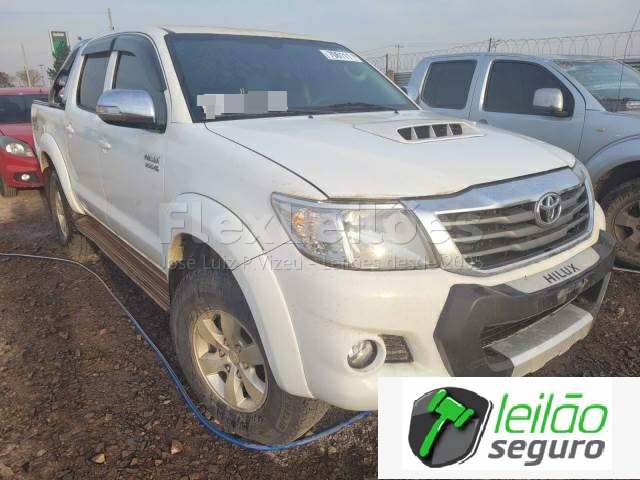 028 - HILUX CD SRV 3.0 D-4D TURBO