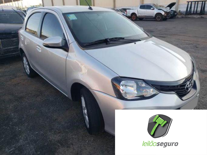 LOTE 033 TOYOTA ETIOS 2020