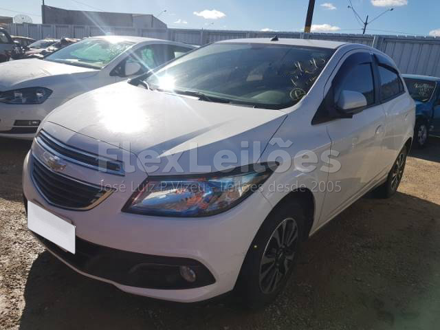 LOTE 017 CHEVROLET ONIX 1.4 LTZ SPE/4 2015