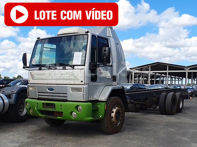 LOTE 010 Ford CARGO 1317 2011