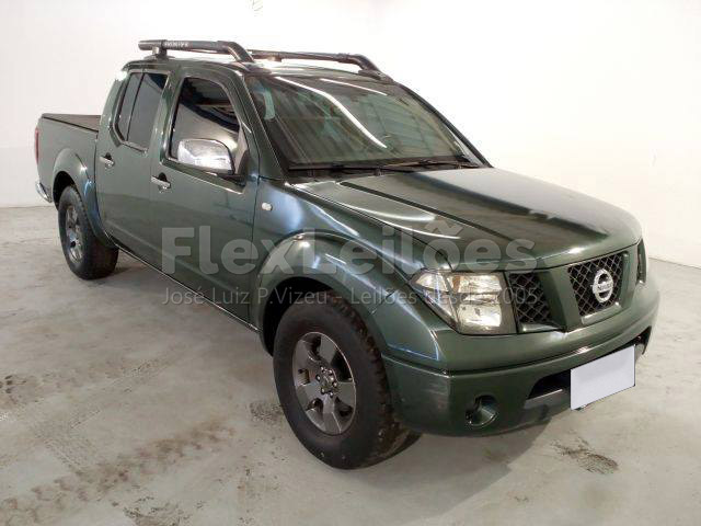 LOTE 033 Nissan Frontier 2.5 TD CD 4x2 SV Attack 2014