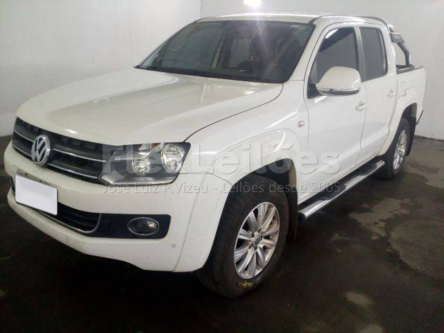 LOTE 039 VOLKSWAGEN AMAROK HIGHLINE 4MOTION 2013